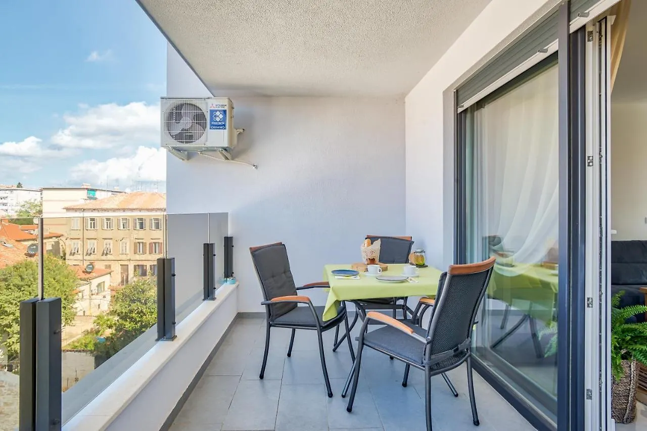 Guest house Villa Nobile Pula
